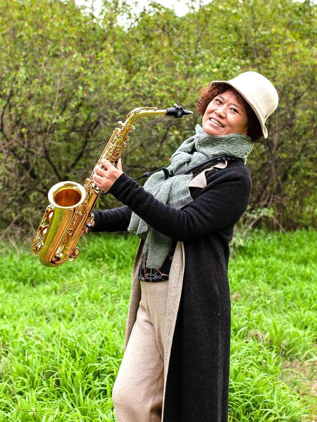 小樹林里的管樂隊——寶雞市渭河公園薩克斯群活動側記