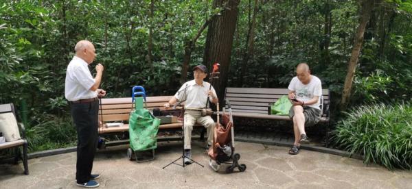 中山公園“隱秘的角落”，有著上海阿姨爺叔的音樂江湖