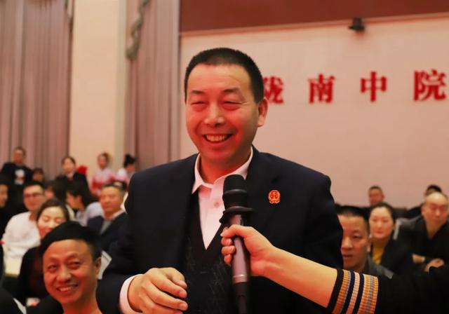 超燃！隴南中院舉辦迎新春團拜文藝演出