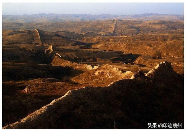 人文遺跡遍布，多元文化交融，榆林橫山的鐵鍋燉羊肉更是一絕