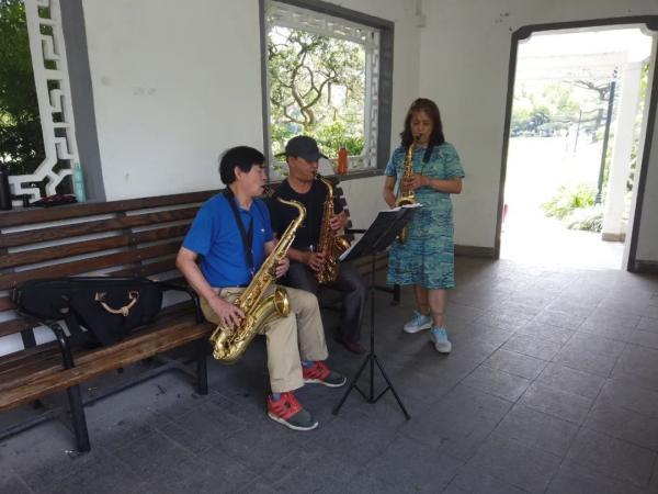 中山公園“隱秘的角落”，有著上海阿姨爺叔的音樂江湖