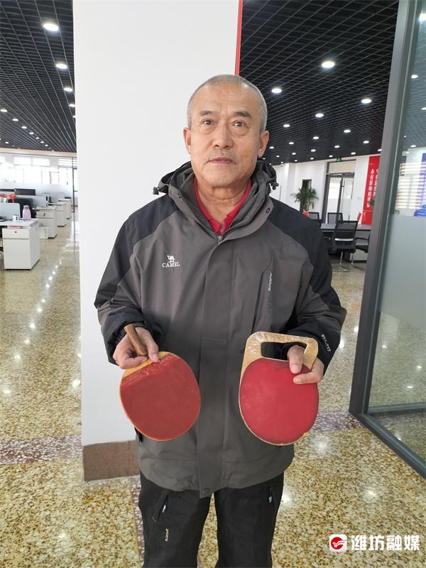 67歲老人迷上自制，“變廢為寶”送老友