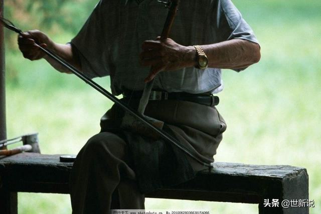 新都蘭卡威二胡房(武漢封城百日，人們從枯燥中尋找樂趣，居家隔離也精彩)