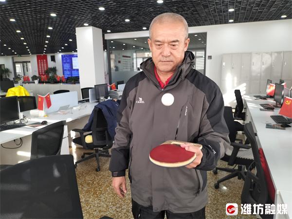 67歲老人迷上自制，“變廢為寶”送老友